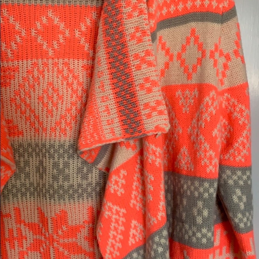 Sweater - Picture 2 of 3